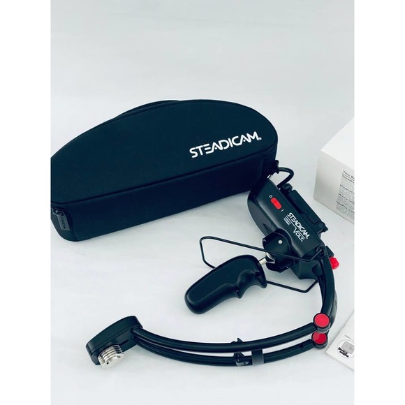 Steadicam Volt Electronic Handheld Gimbal Stabilizer - Picture 4 of 5